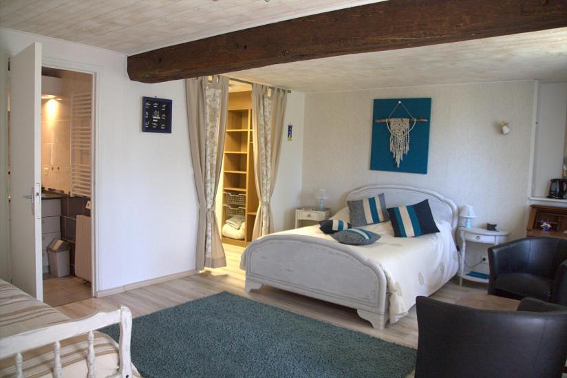 Chambre D Hote La Roussiere Saint-Ouen-Des-Toits Exterior foto